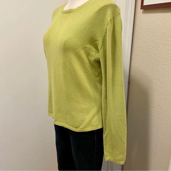 Vintage 90s light olive green sweater - Picture 4 of 10